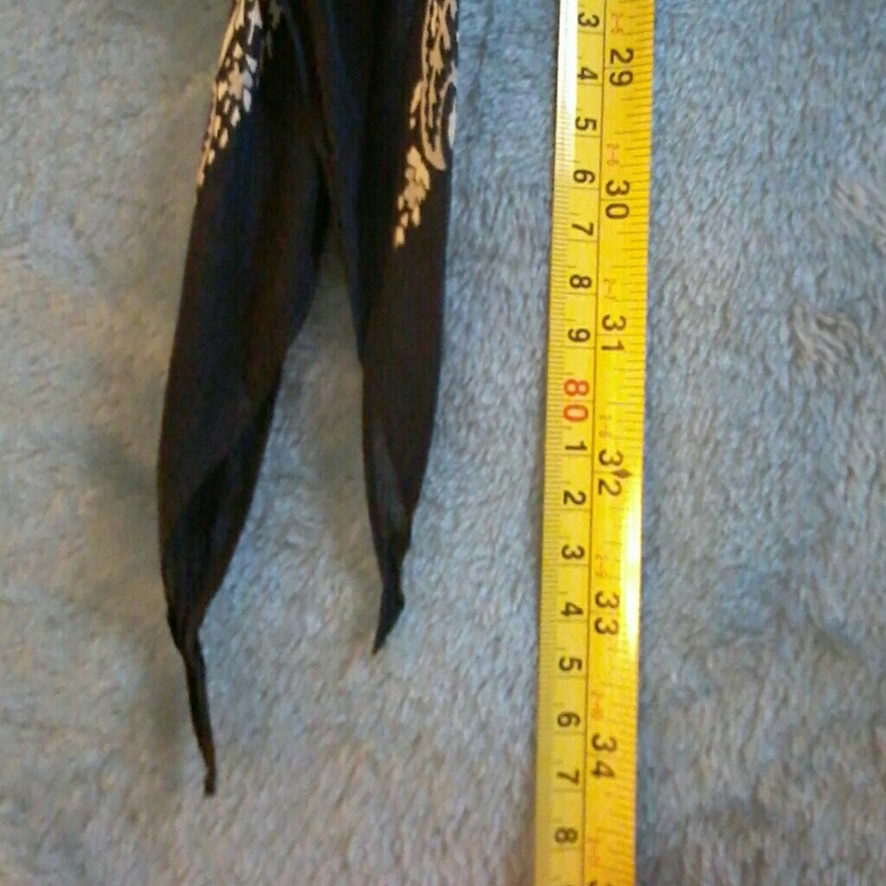 Scarf - Picture 2 of 3